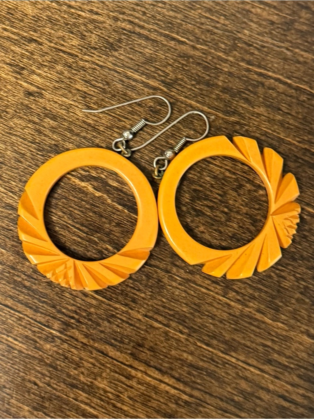 Yellow Bakelite Carved Hoop Drop Earrings - Women's Fashion Jewelry